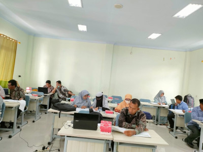 Kegiatan Penyusunan Soal UM