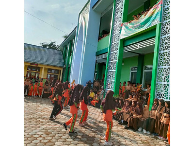 Lomba Senam Sehat Antar Kelas